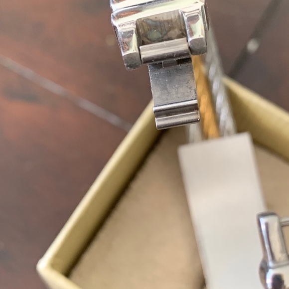 Men’s Cross Bracelet - Picture 5 of 6